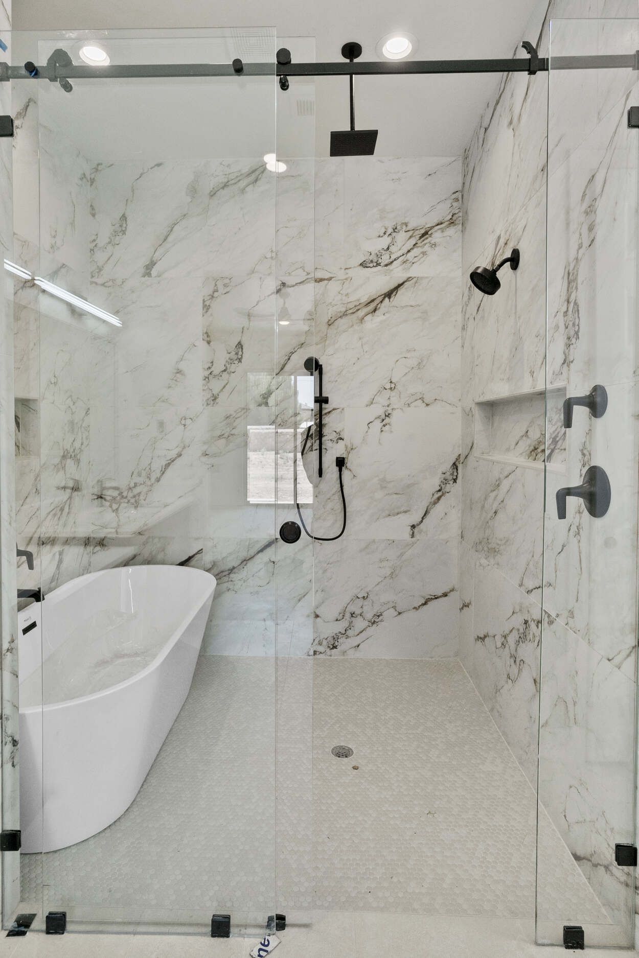 633 Bir marble shower and tub