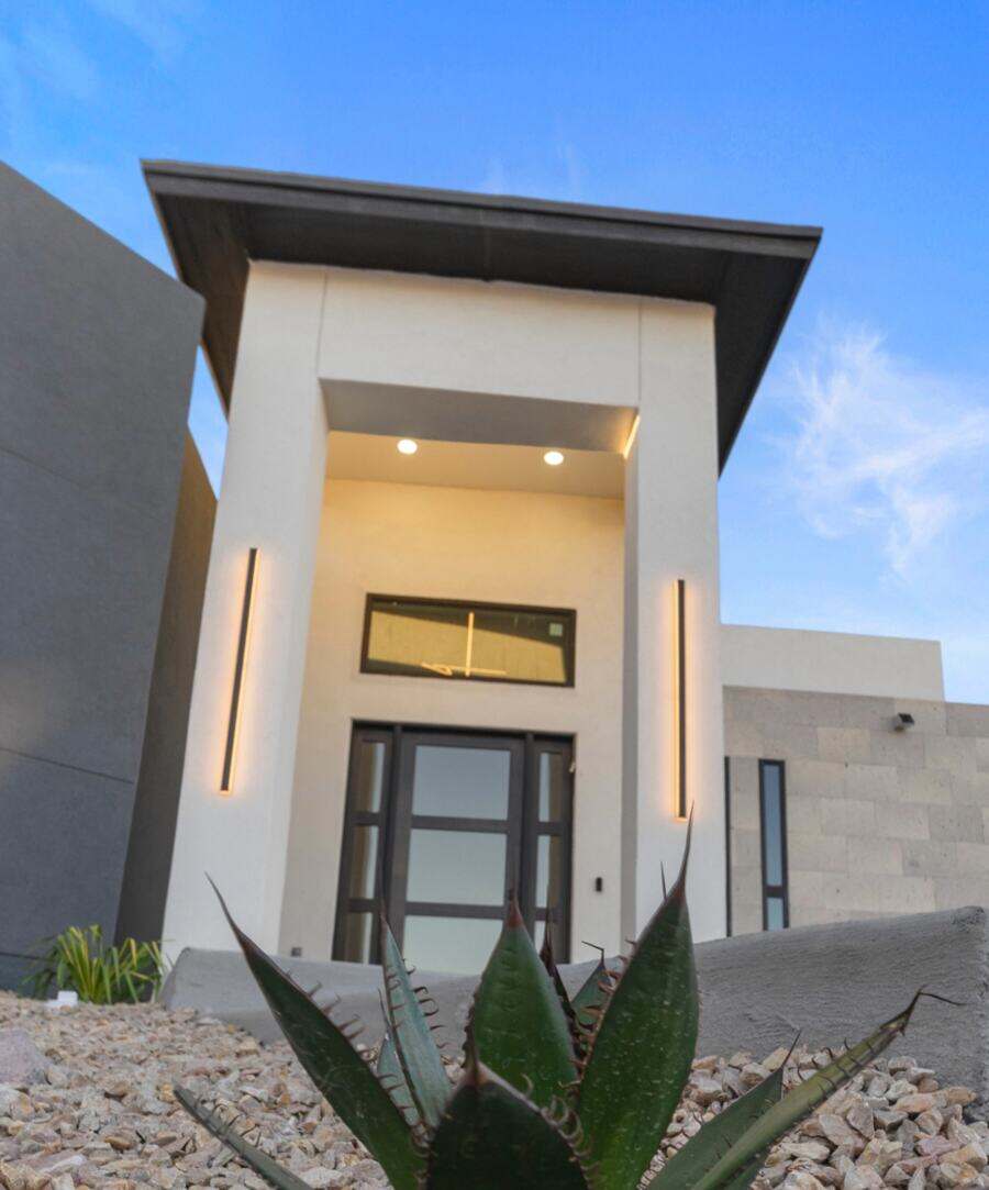 Montecito custom entry at twilight